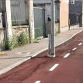 Ciclabile con pali in via Pavia